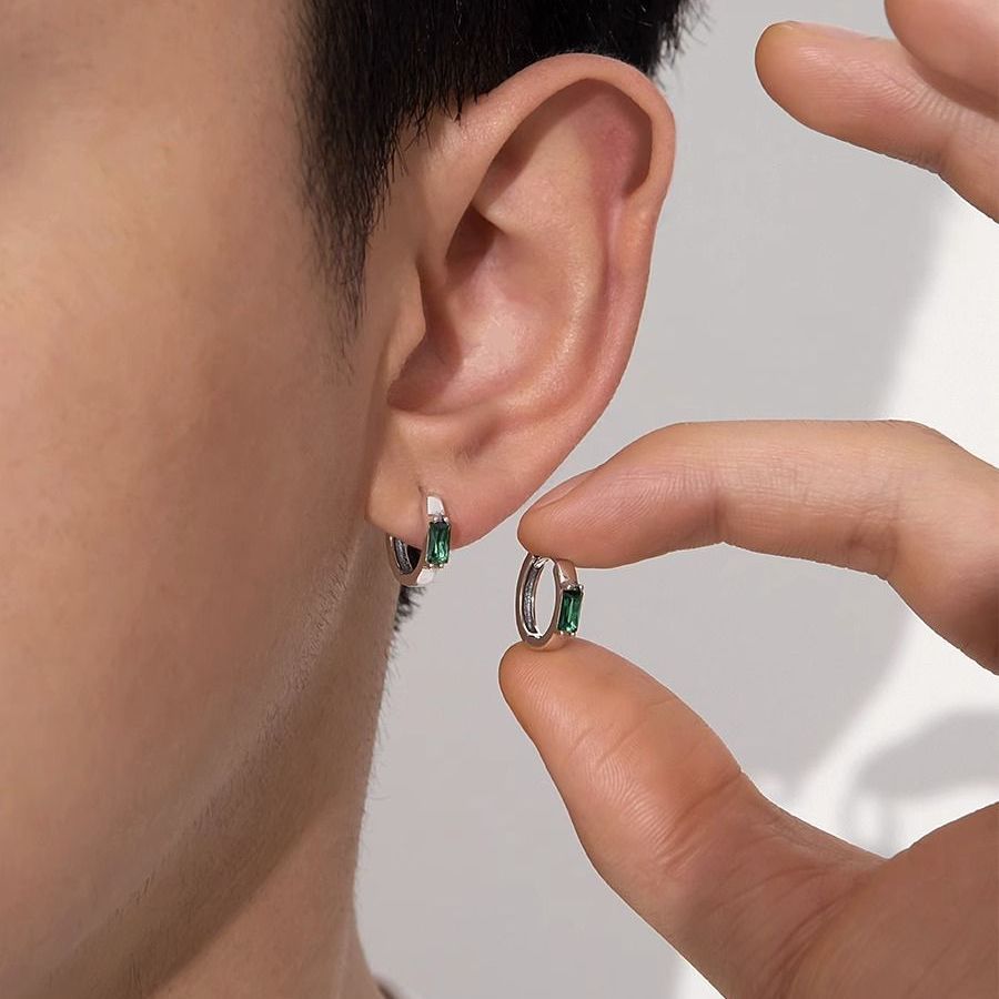 Classic Round Emerald Earrings | Salty