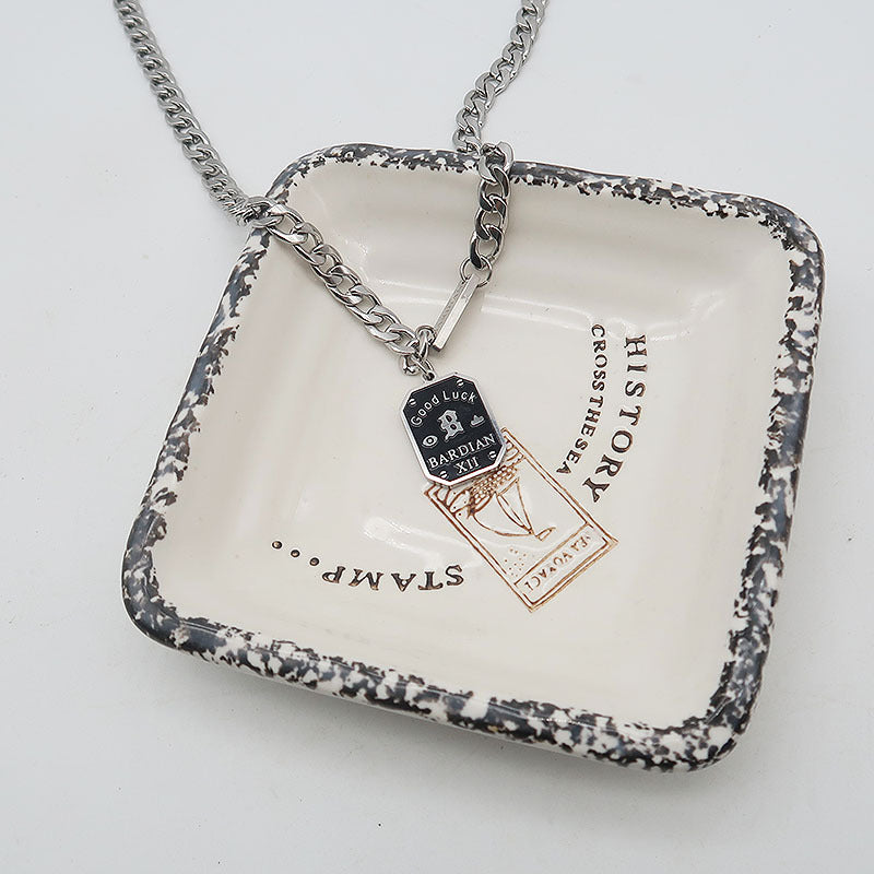 Stylish Player Necklace | Salty