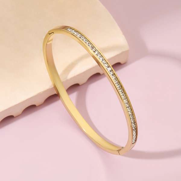 Minimal Beauty Gold Bracelet