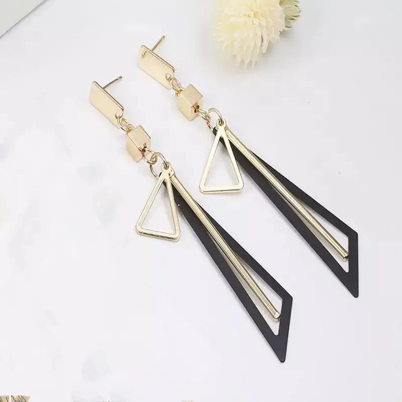 Black Geometric Decor Drop Earrings Gold | Salty