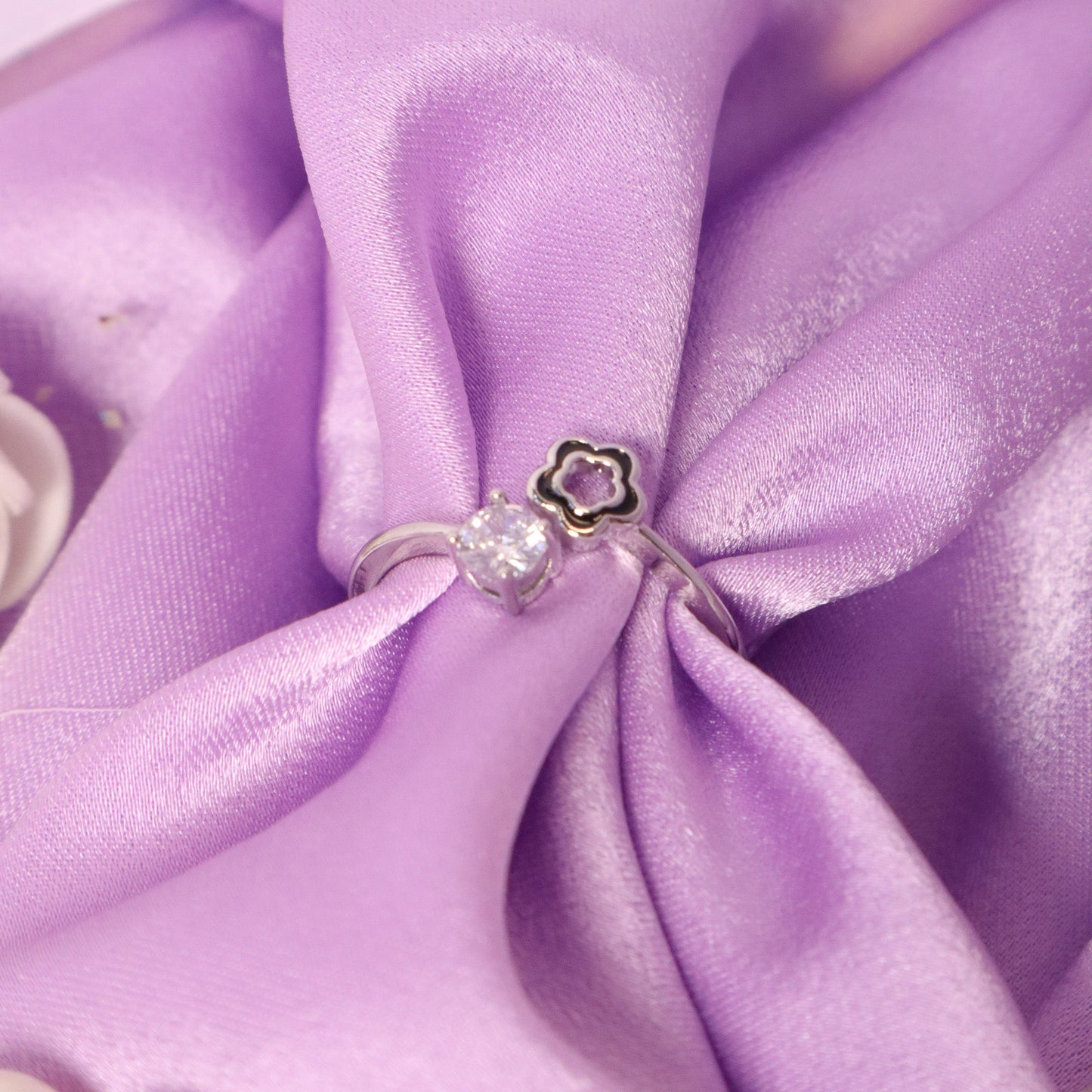 Blossom Crystal Ring-Silver