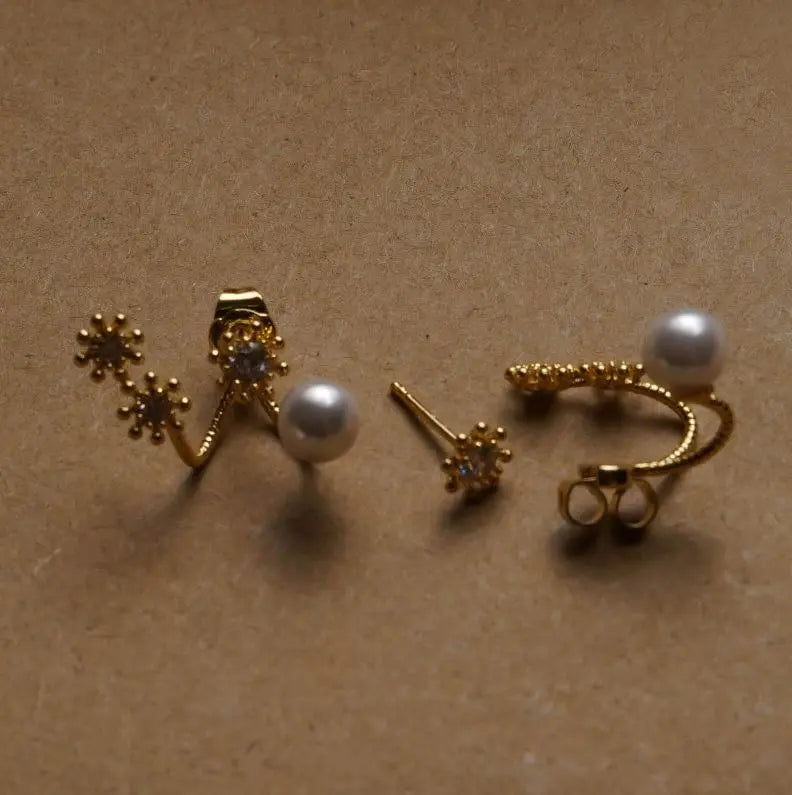 Minimalist Faux Upper Piercing Pearl Studs