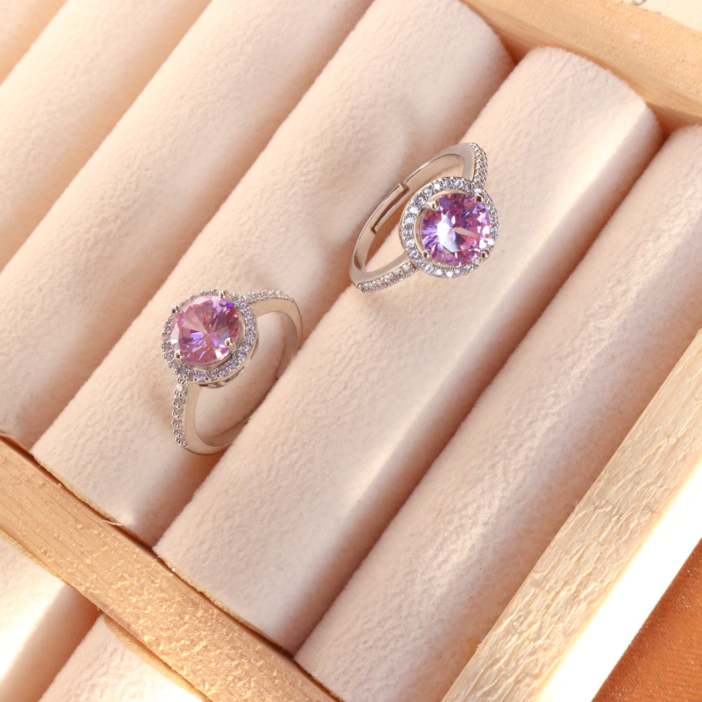Daphne Love Ring