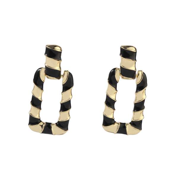 Gleaming Black Luxury Gold Earring