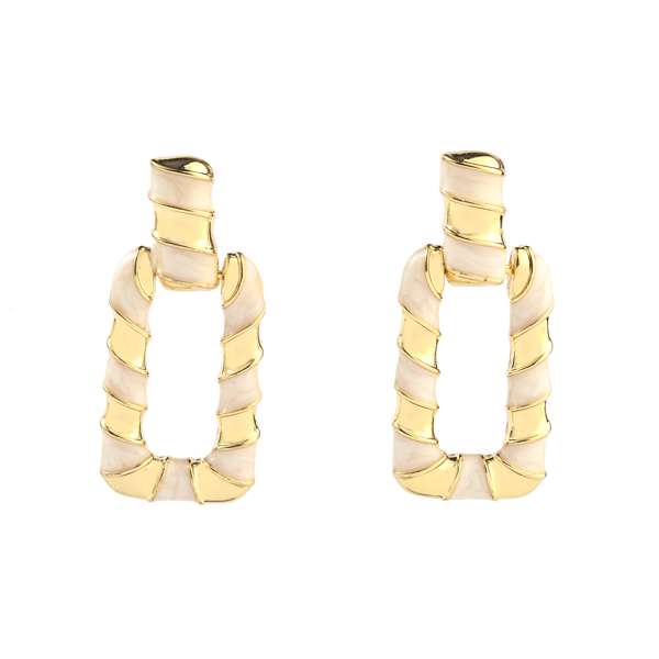 Gleaming White Luxury Gold Earring