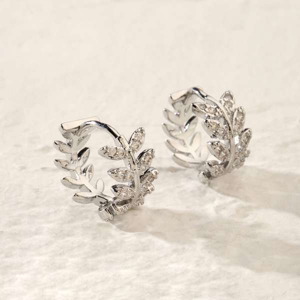 Anwen Floral Crystal Earring