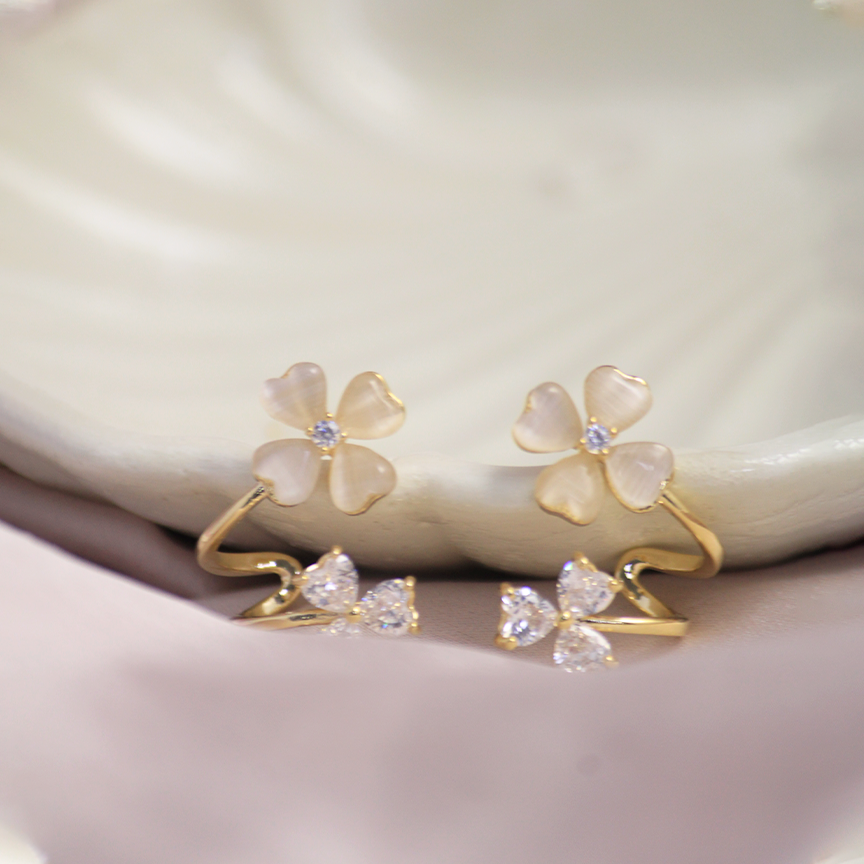 Fleur Golden Earrings