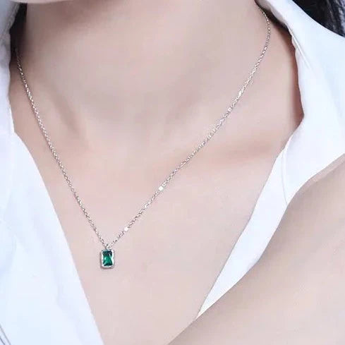 Vintage Emerald Chic Necklace -Silver Salty