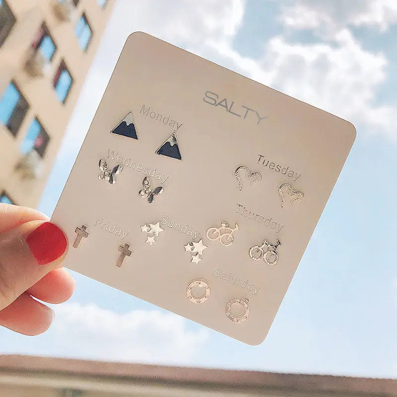 "Hills" Weekly 7 Stud Earrings Set