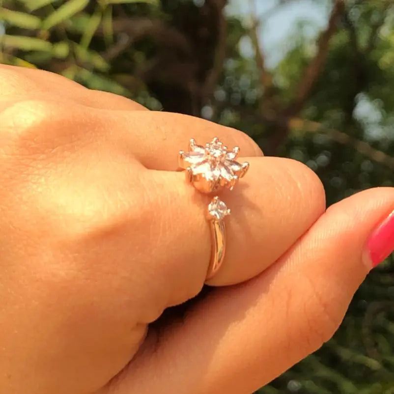 Luna Spinner Ring | Salty