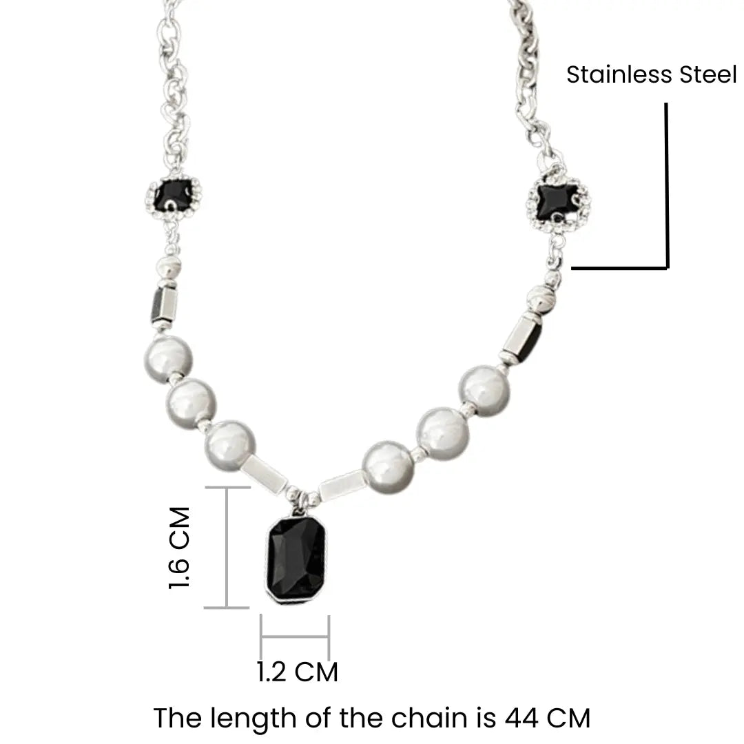 Lunar Moon Pearl Necklace | Salty