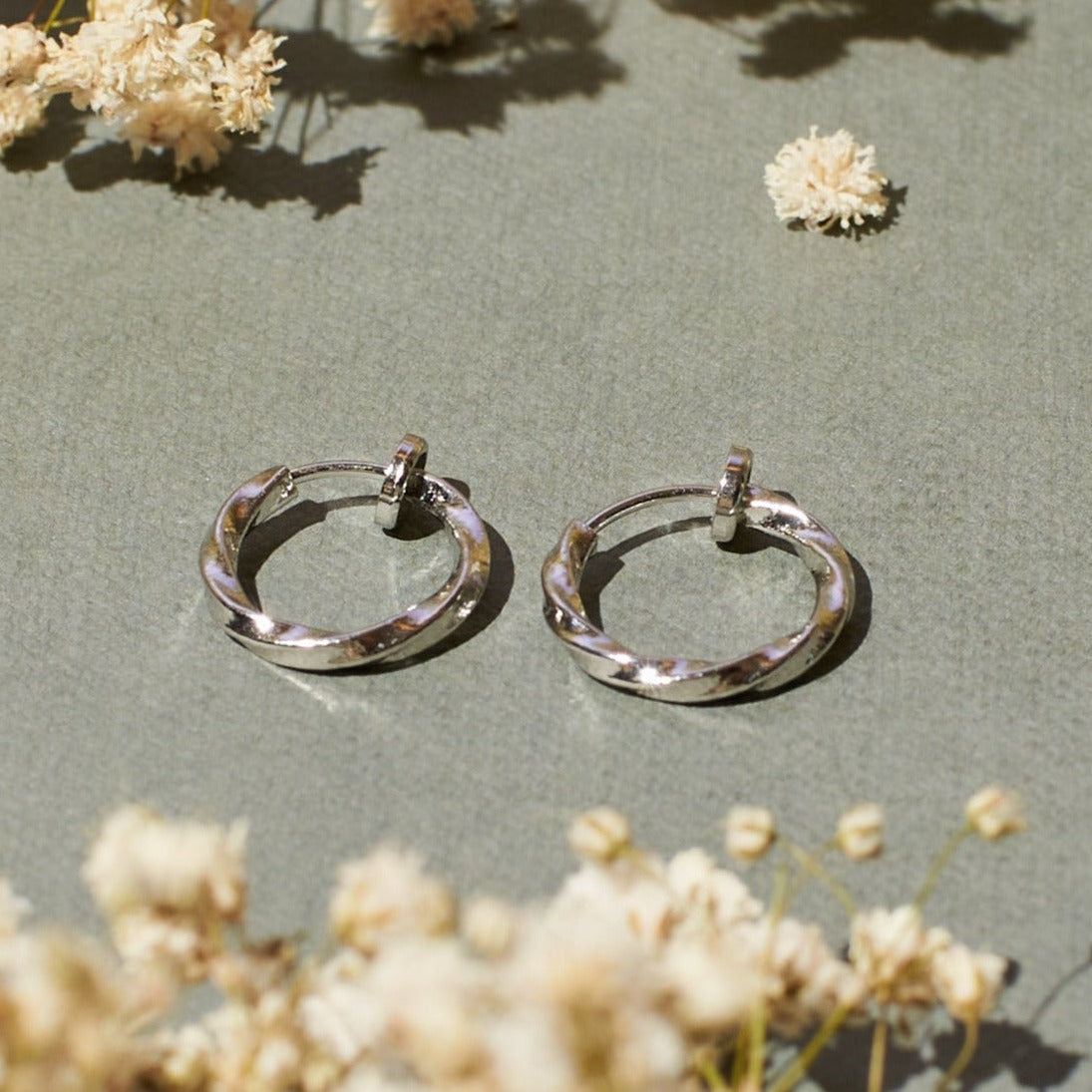 Non-Pierced Bellatrix Minimal Earrings | Salty