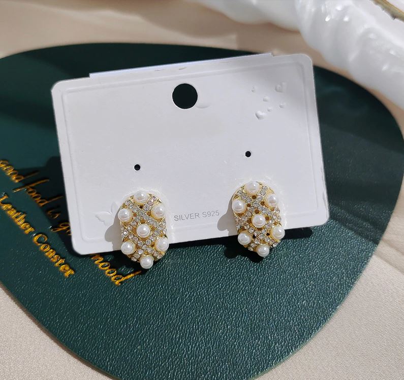 Mermaid Pearls Studs