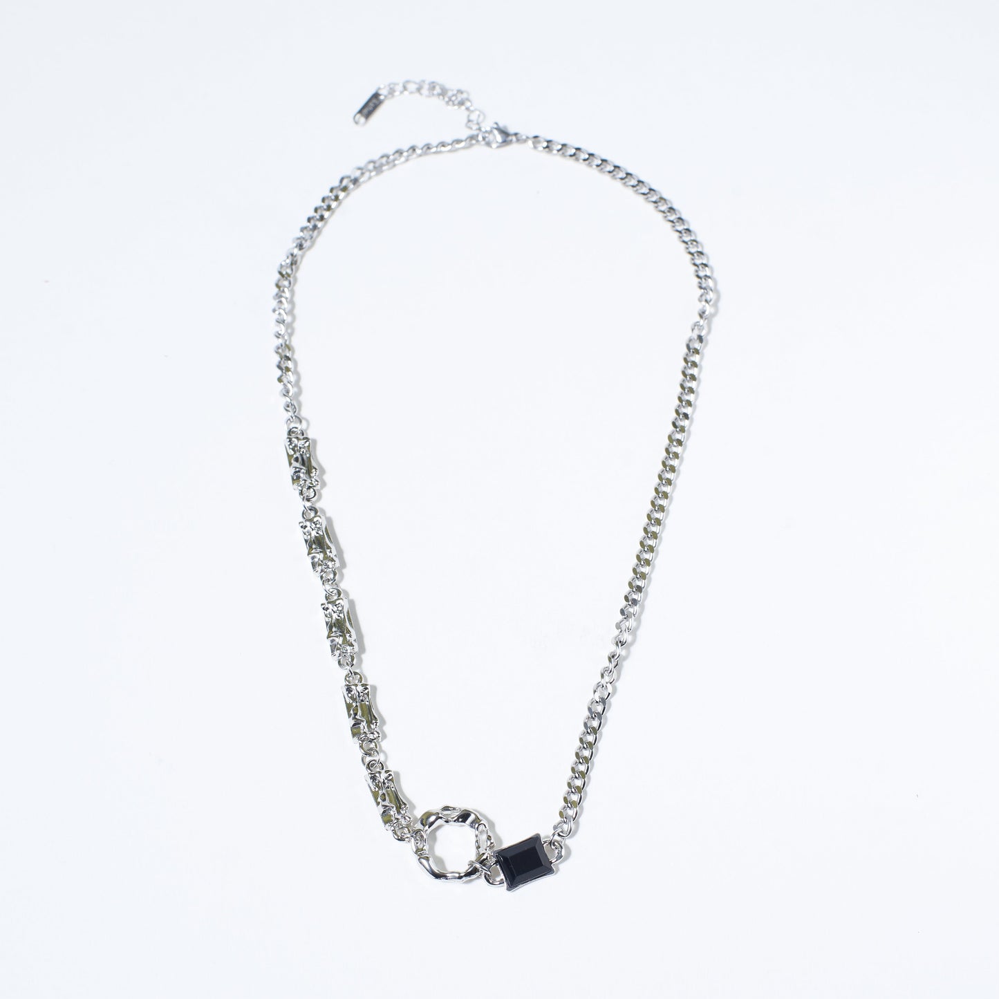Peculiar Prism Silver Chain Salty Alpha