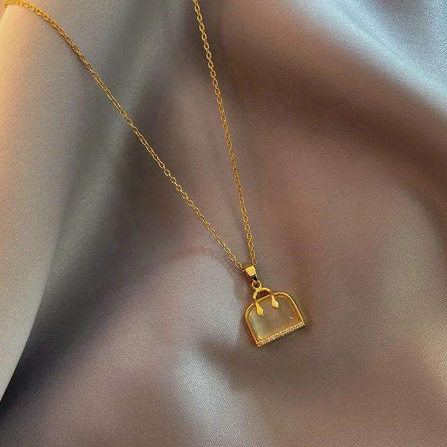 Pocket Bling Necklace Salty