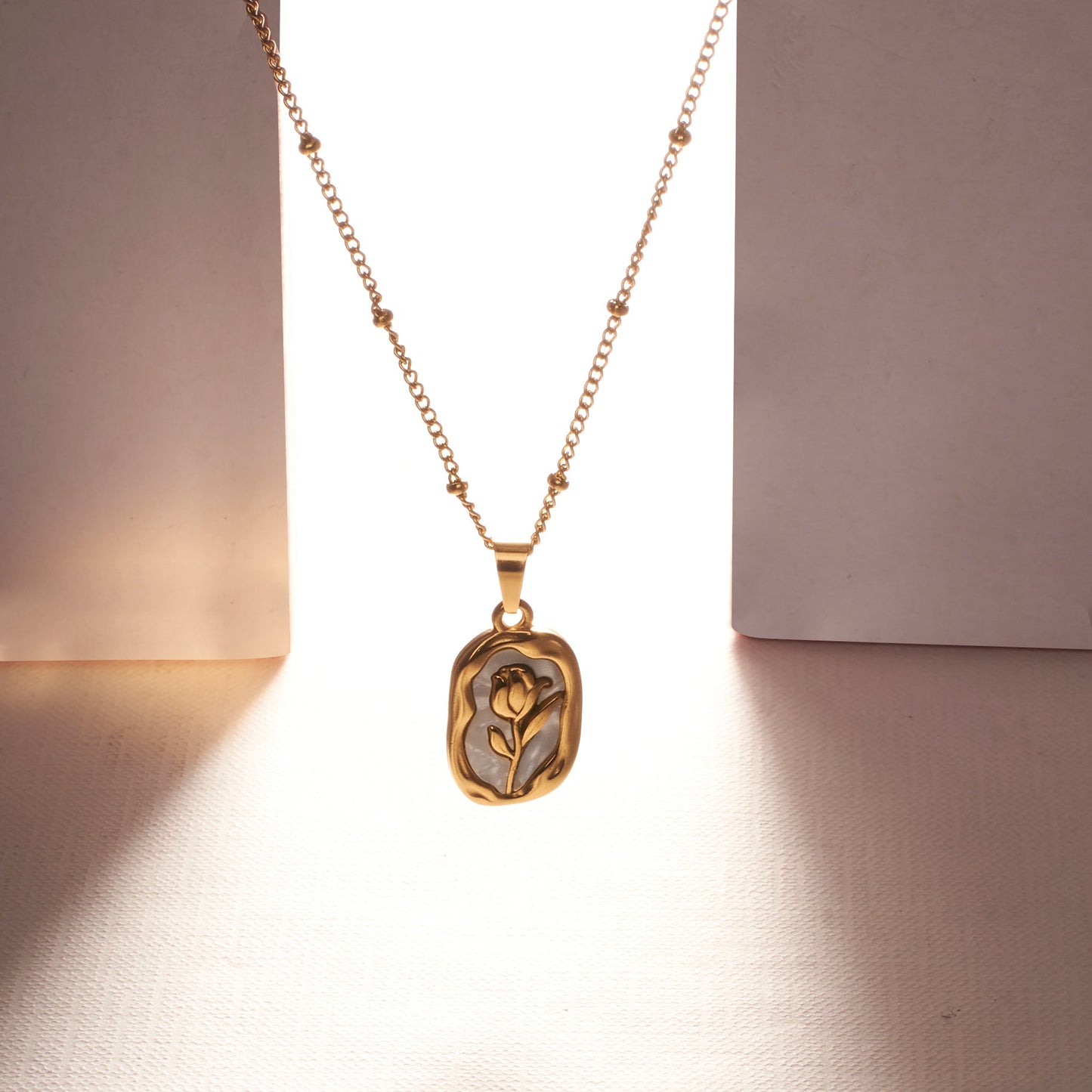 Nostalgic Petal Necklace