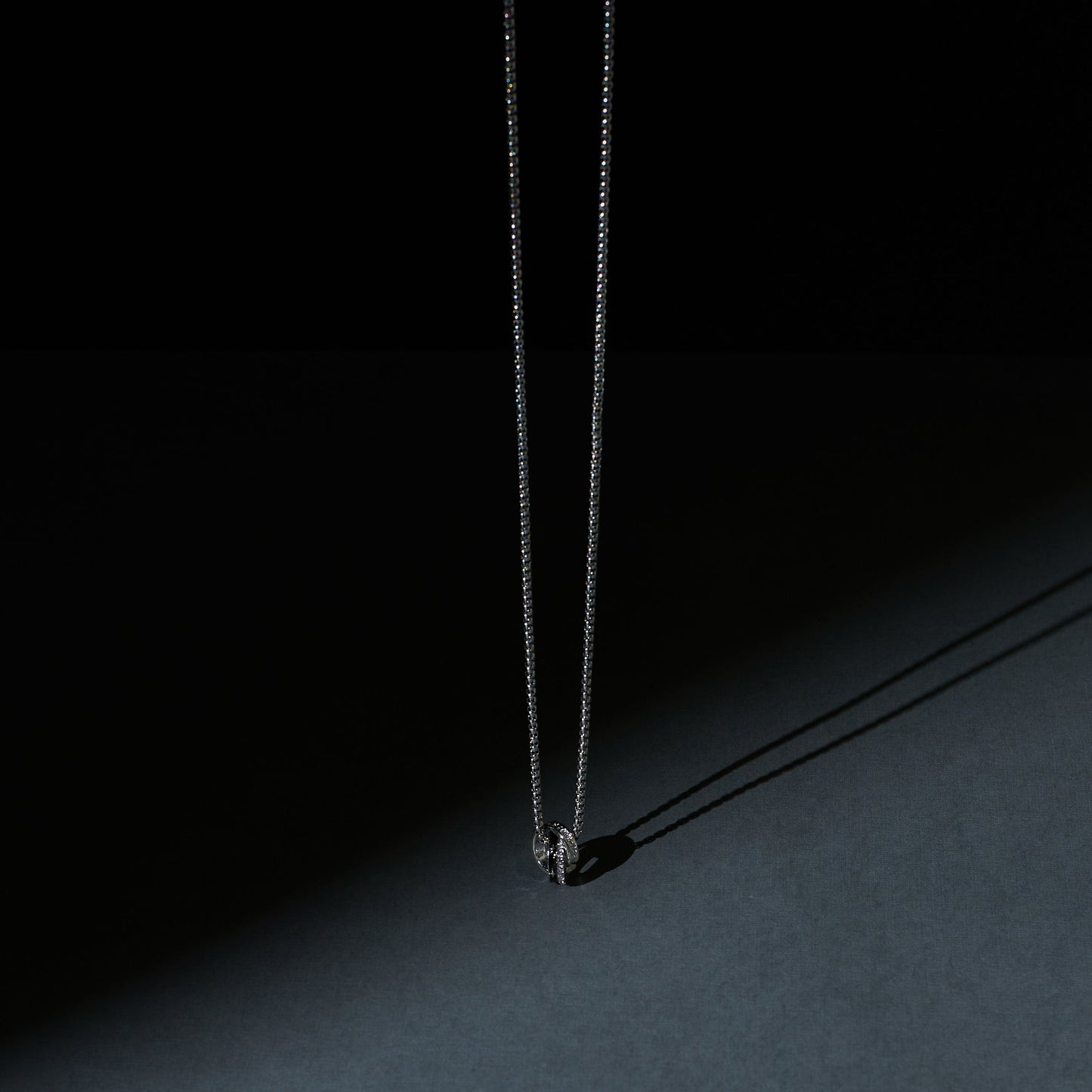 Cirque du Glamour Silver Chain Salty Alpha