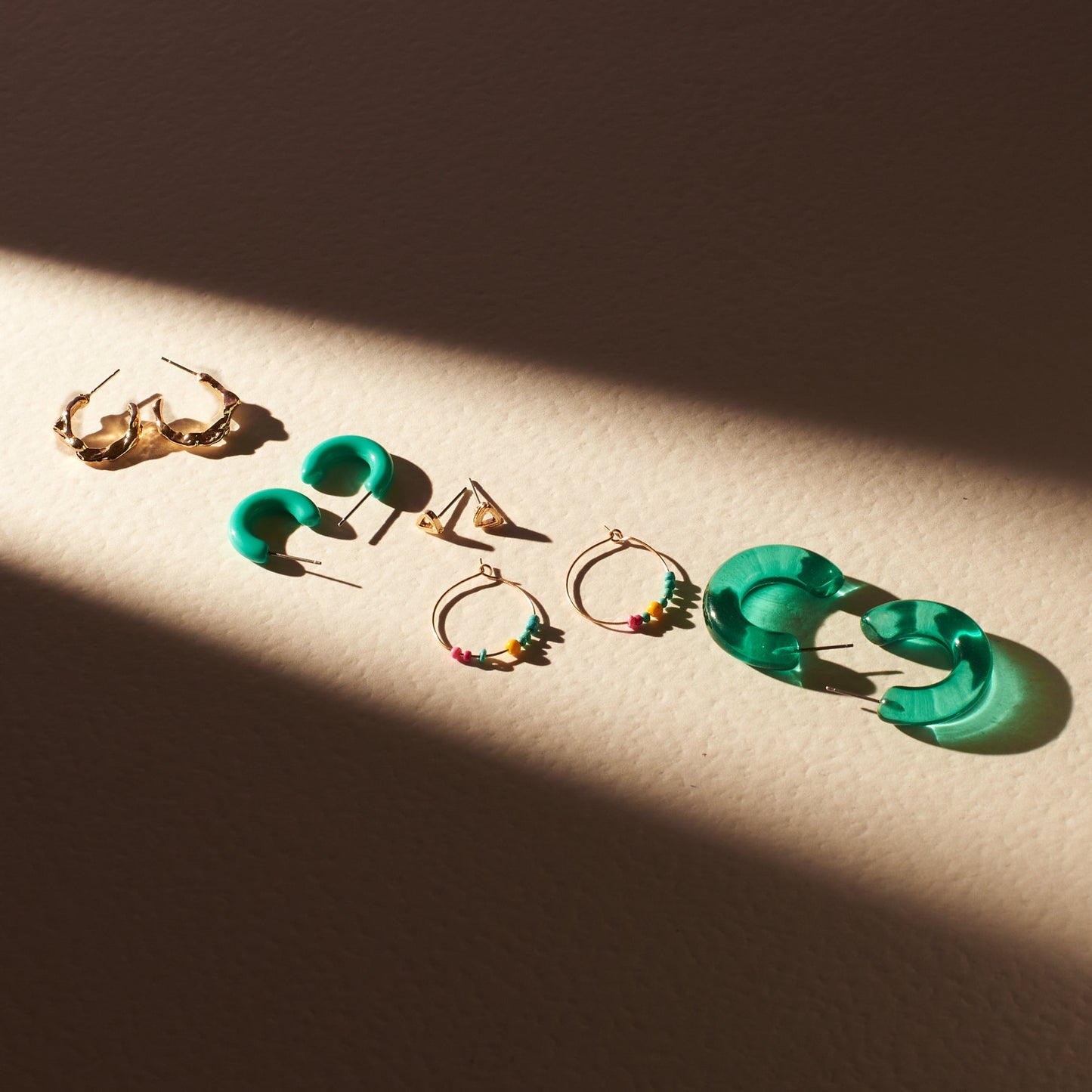 Set Of 5 Trendsetting Earrings Set Salty