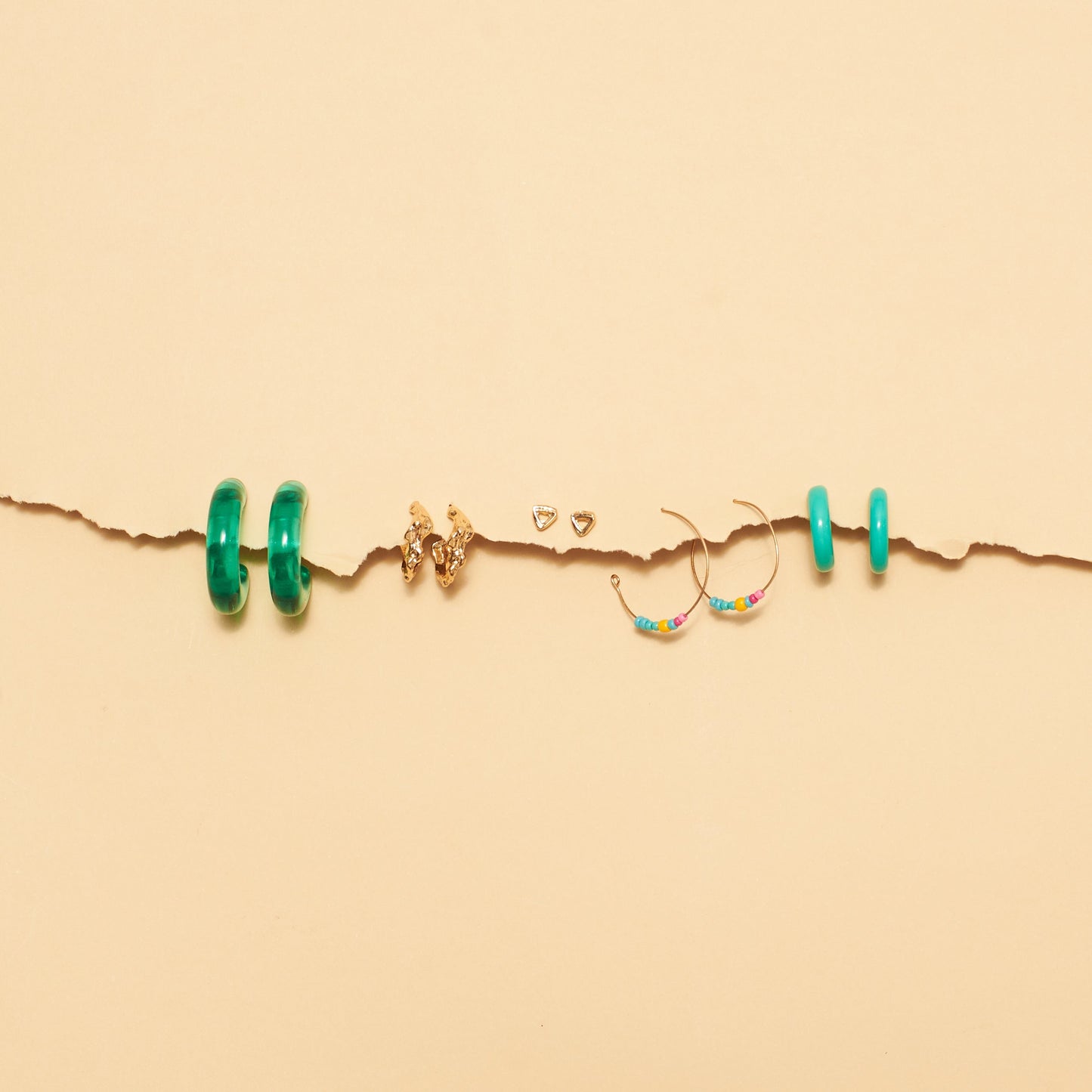 Set Of 5 Trendsetting Earrings Set Salty