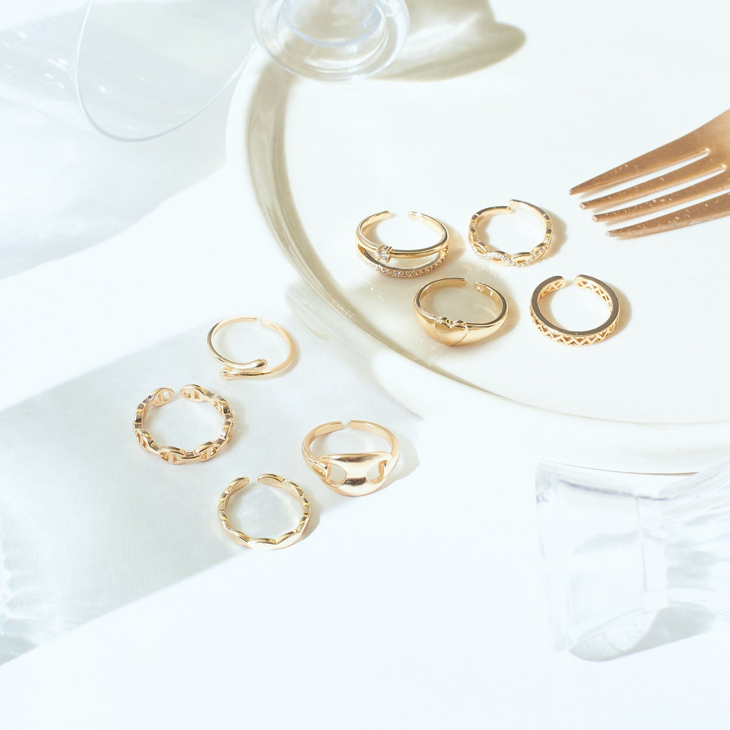 Set Of 8 Linked Eternity Rings | Salty