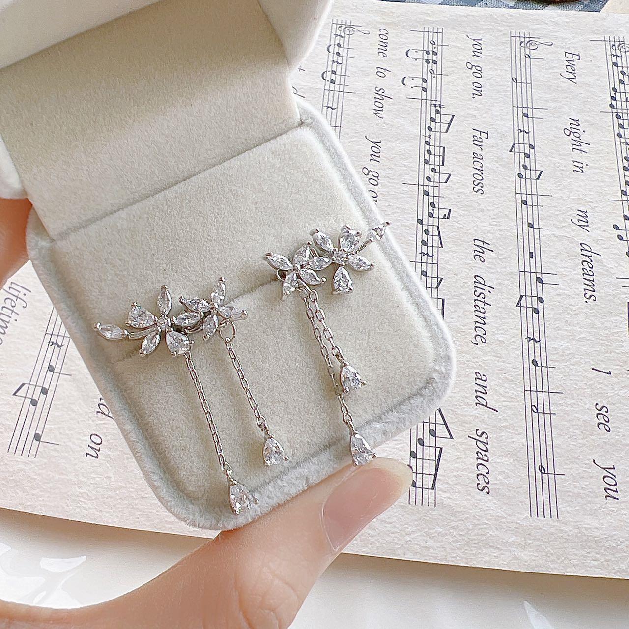 Spring Lucky Climber Earrings