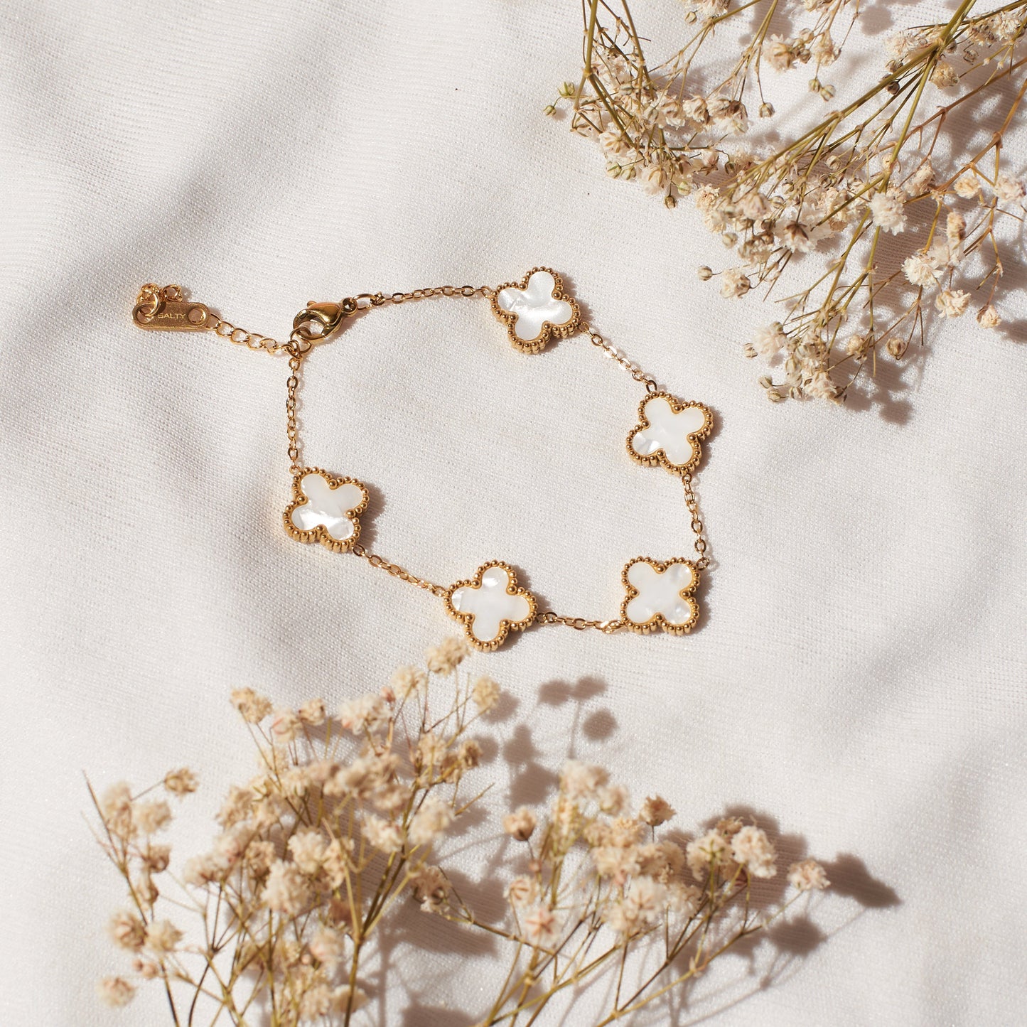 Victorian White Bracelet Salty