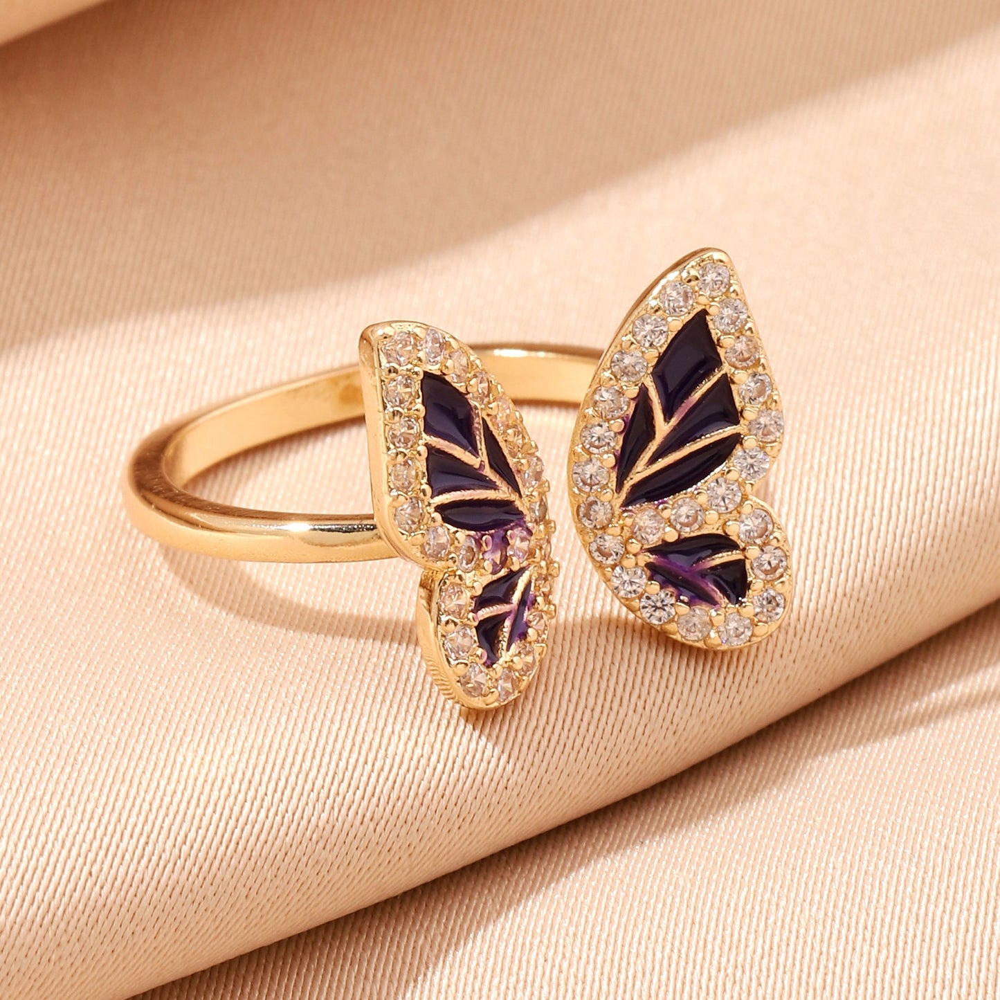 Wingy Gold Ring | Salty