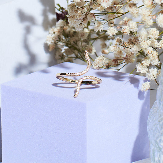 Couture Quirk Golden Ring Salty