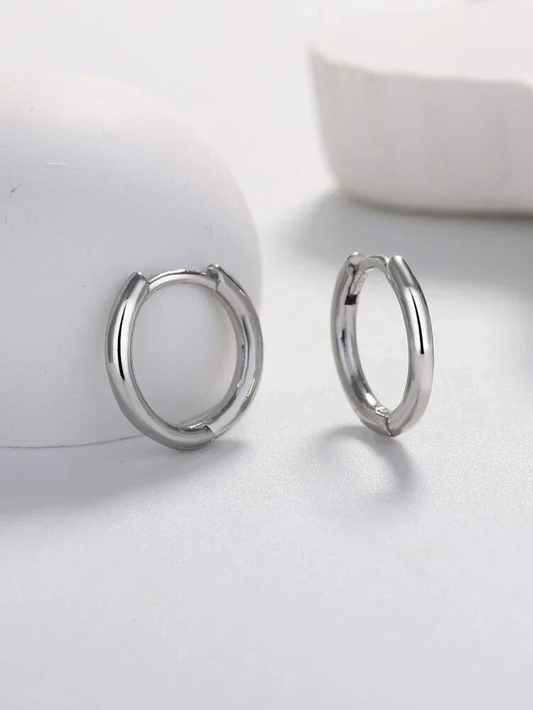 Silver Minimalist Ear Peice