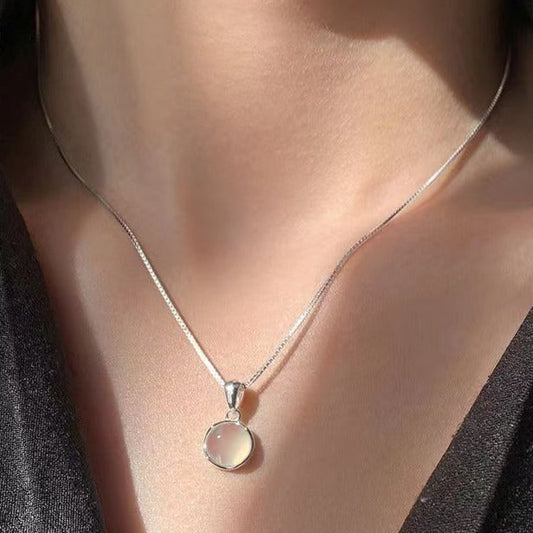 Moon Stone Healing Silver Chain Salty Alpha