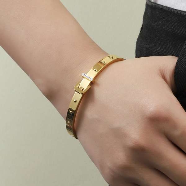 Buckle Up Gold Bracelet