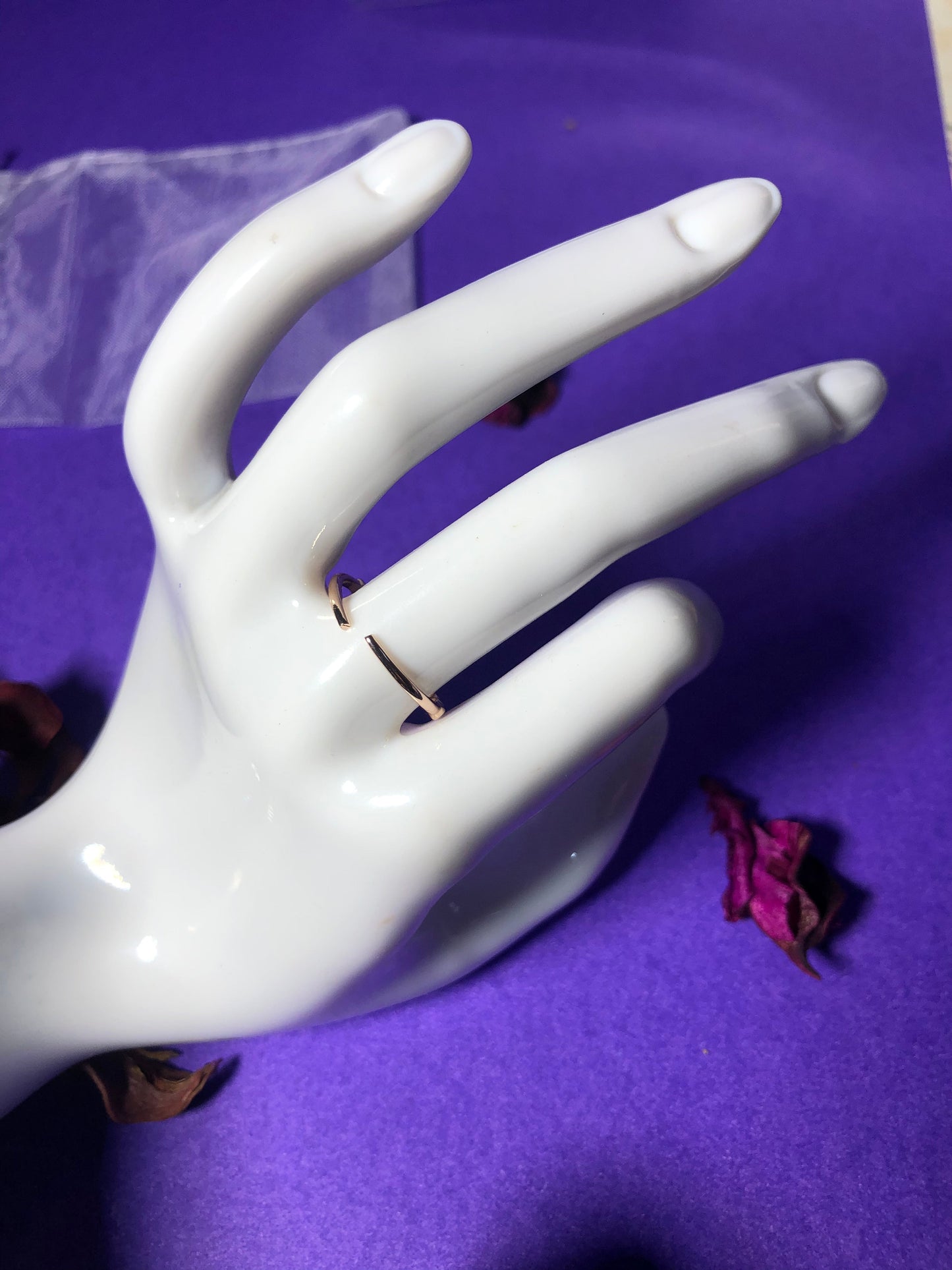 Basic Heart Gold Ring