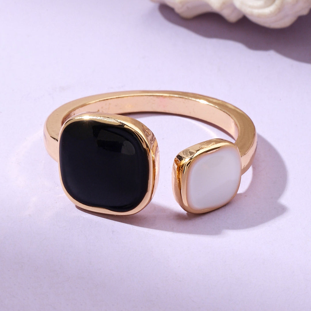 Black & White Raya Gold Ring | Salty