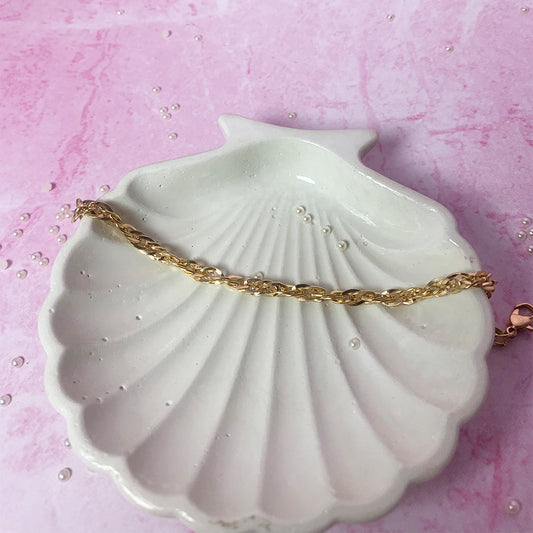 Bold Golden Chain Salty