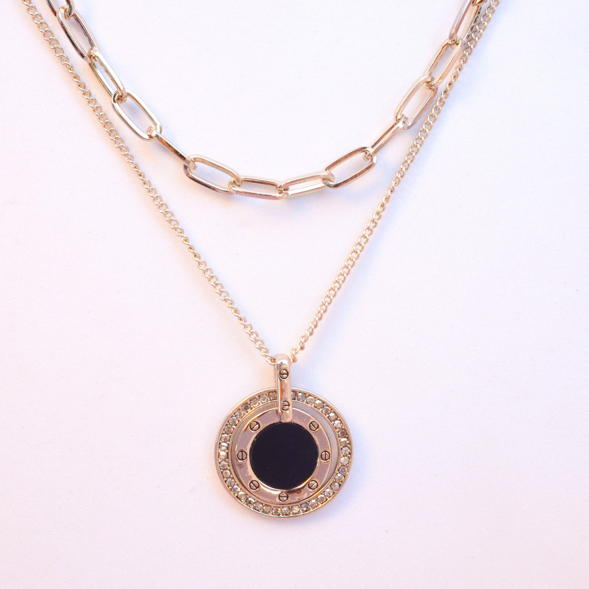 Chain Black Round Charm Necklace