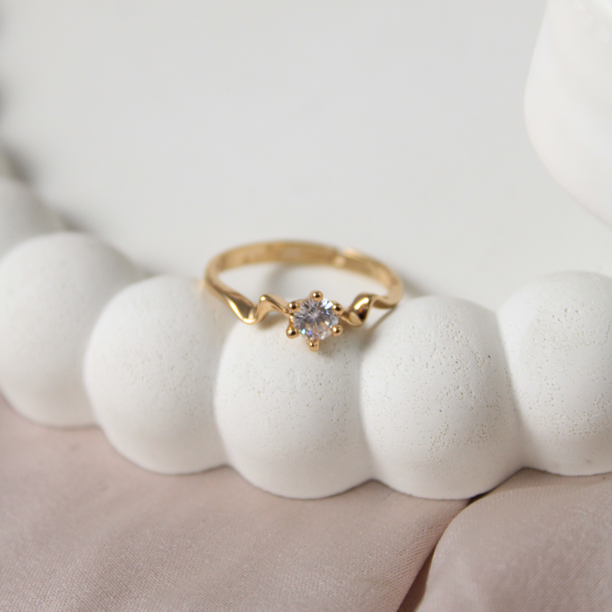 Curved wave rose-gold ring Salty