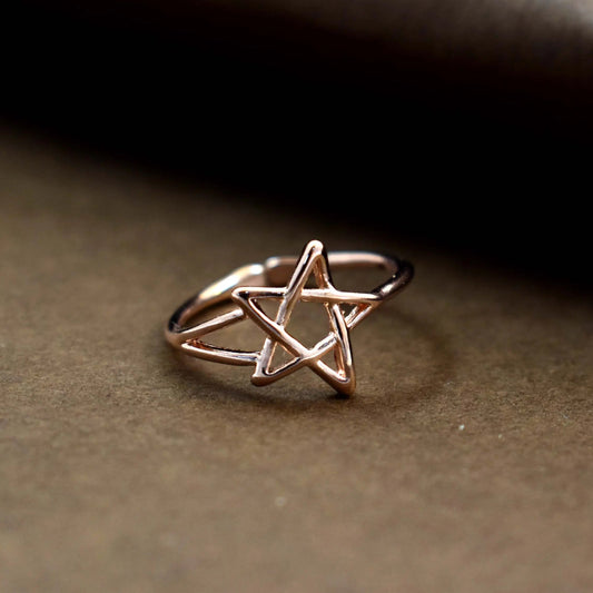 One-line star rose-gold ring