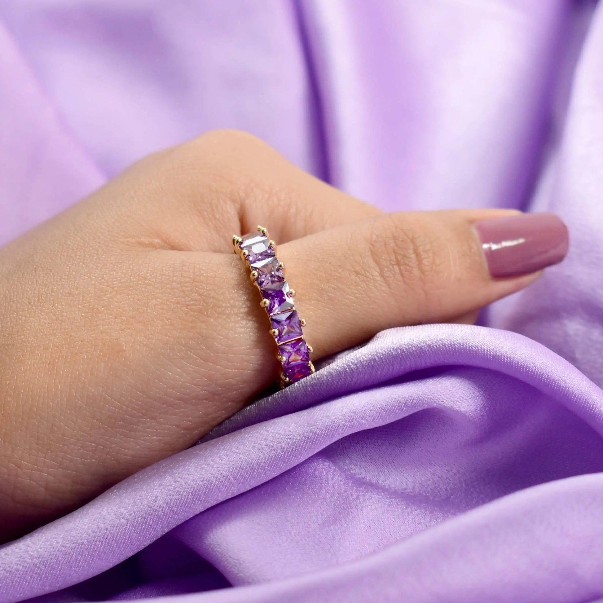Lavender square series gold tennis ring