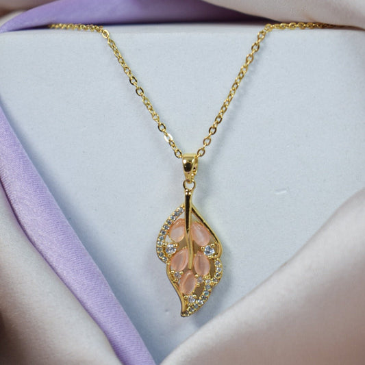 Rose Vine Necklace Salty