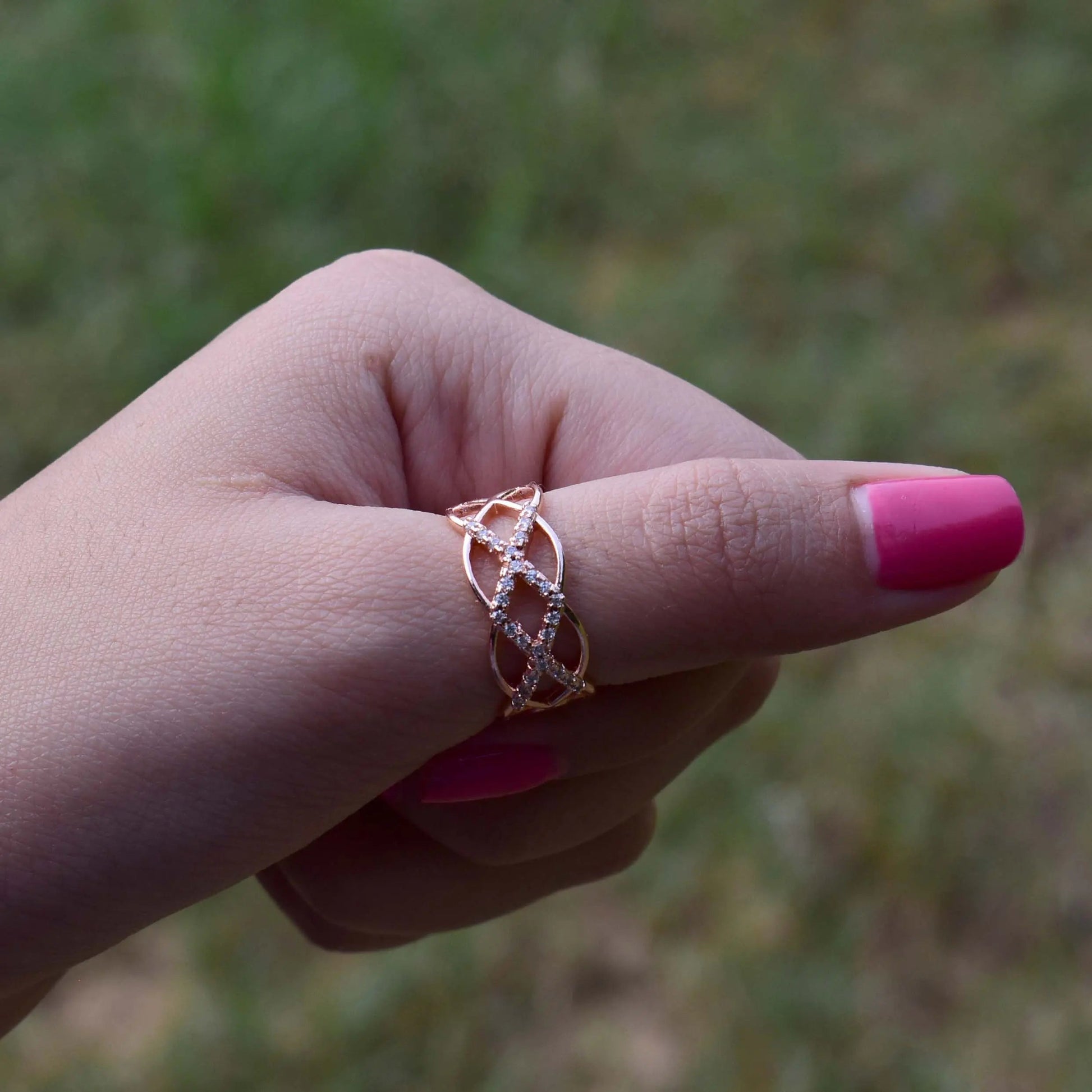 Criss-Cross Gold Ring