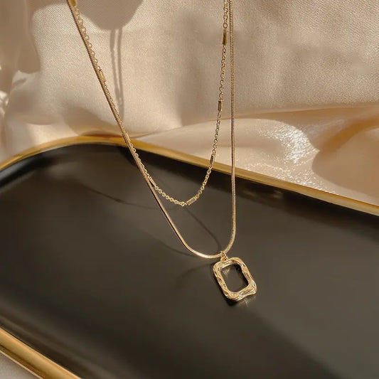 Dazzling Beehive Necklace - Gold Salty