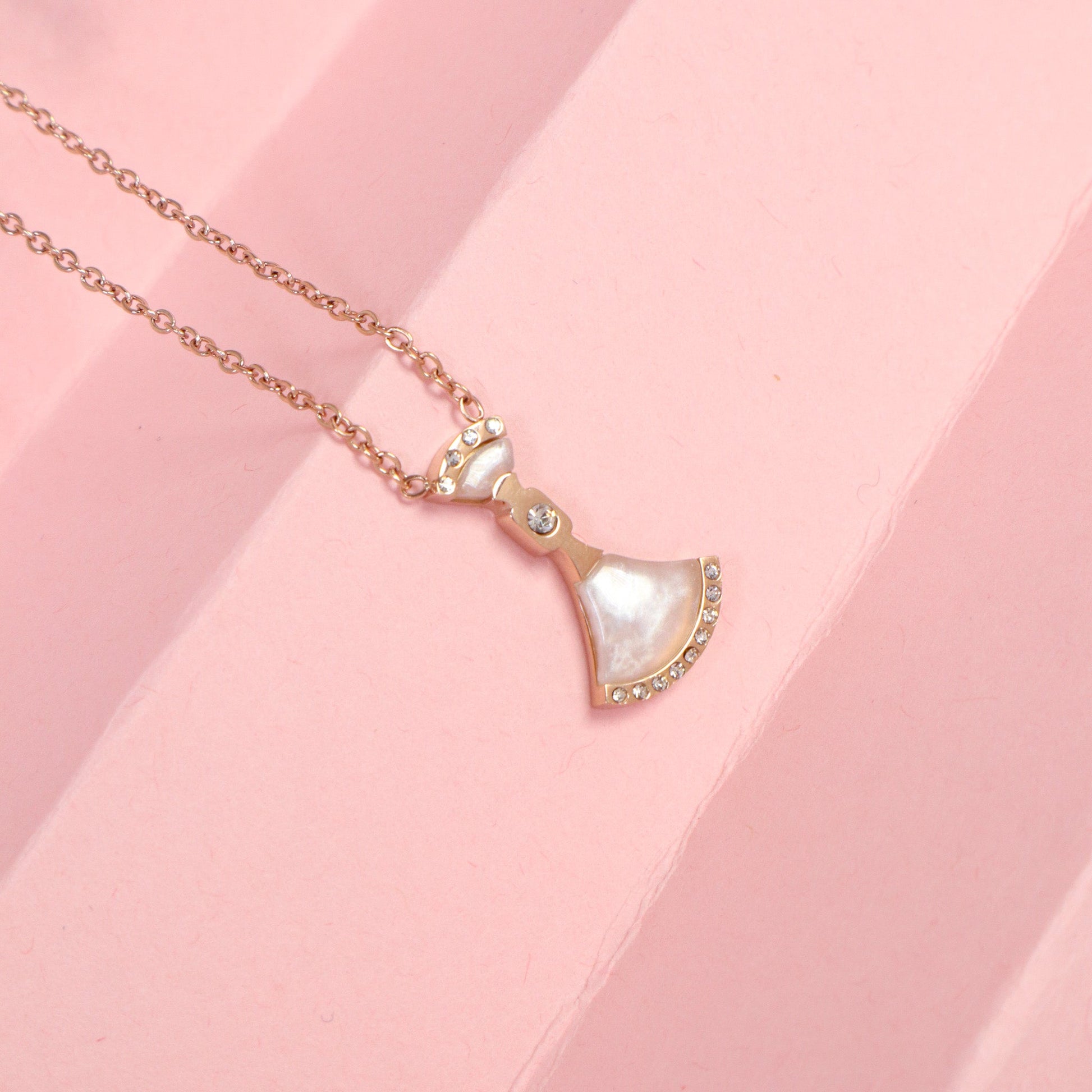 Divas Dream Bell Necklace - Rose Gold
