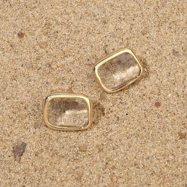 Jenelle Resin Gold Earring