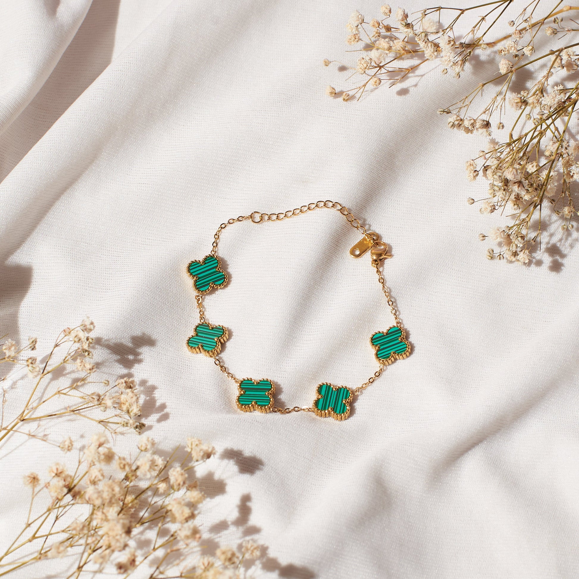 Emerald Clover Affair Jewellery Set Salty