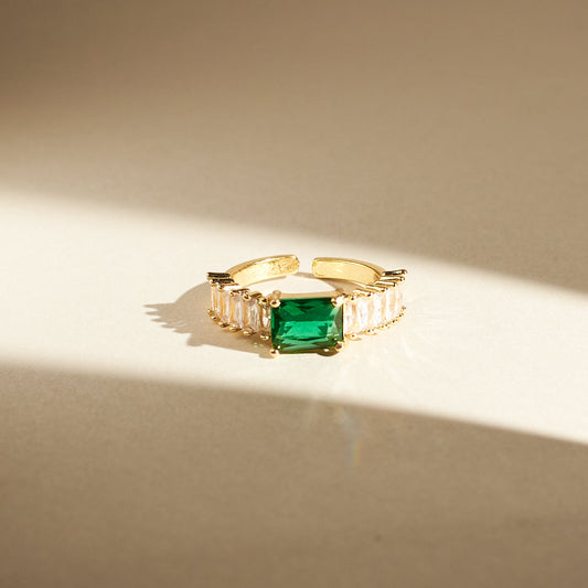 Exquisite Diamond Ring Salty