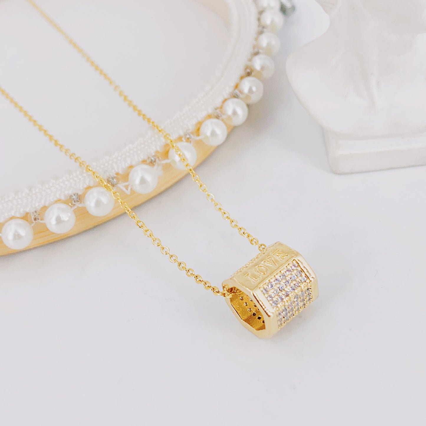 Golden Zircon Elegance Necklace Salty