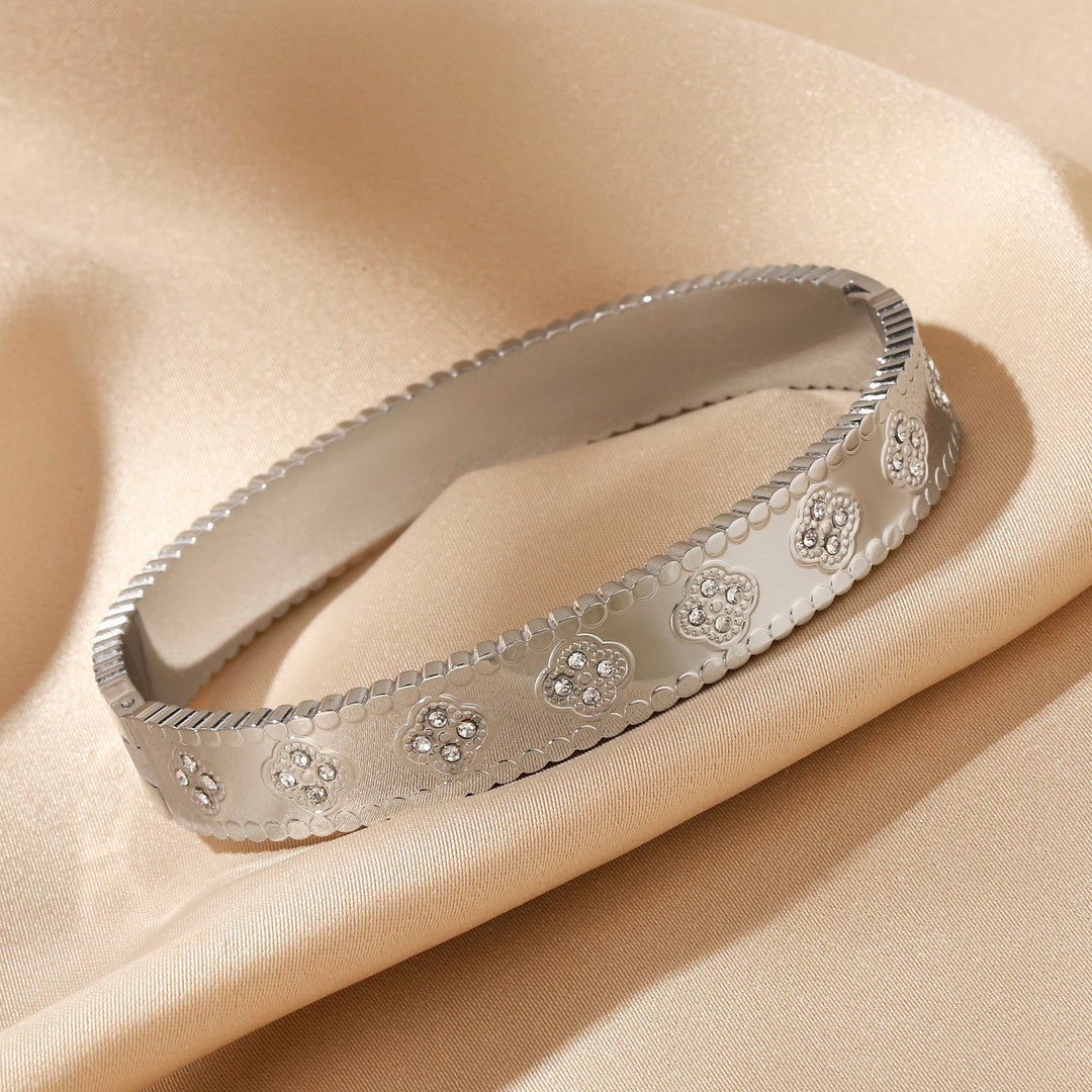 Luxe Loom Silver Band