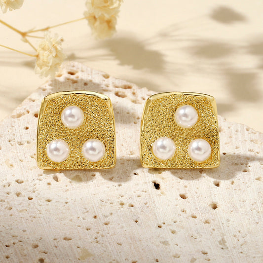 Mystic Moonbeam Earrings - Gold