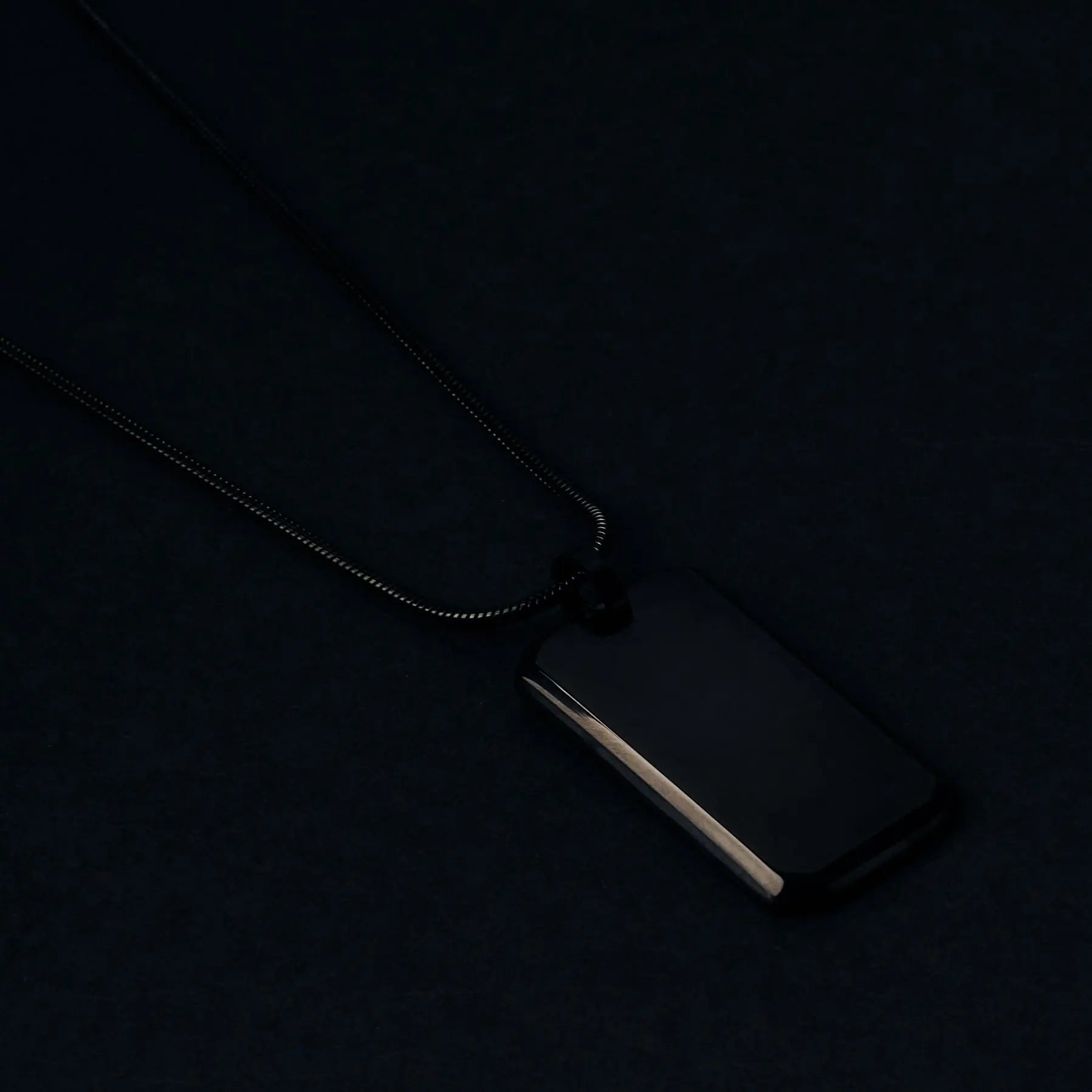 Jetsetter Steel Dog-Tag Chain | Salty
