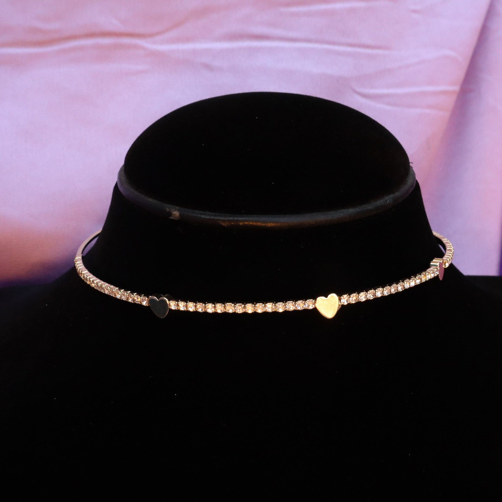 Kate'S Gold Hearts Choker